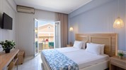 Rossis Hotel