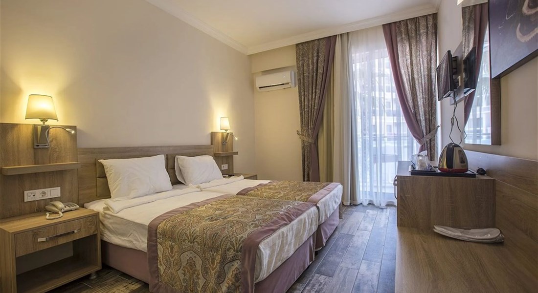 Arsi Enfi City Beach Hotel