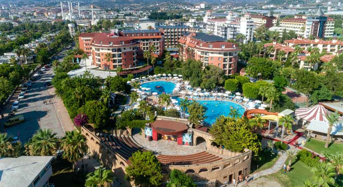Palmeras Beach Hotel