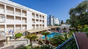 Oasis Hotel