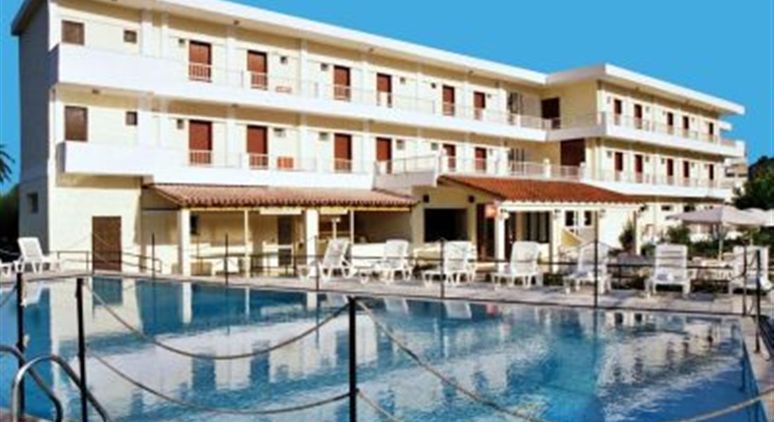 Prassino Nissi Hotel