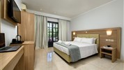 Sungate Hotel