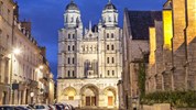 Carcassonne a perly jižní Francie – historie, víno a moře